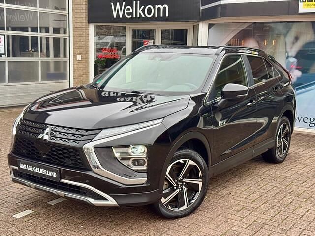 Occasion Mitsubishi Eclipse Cross Instyle 98 PK (72 kW) 2023 Zwart (metallic) SUV
