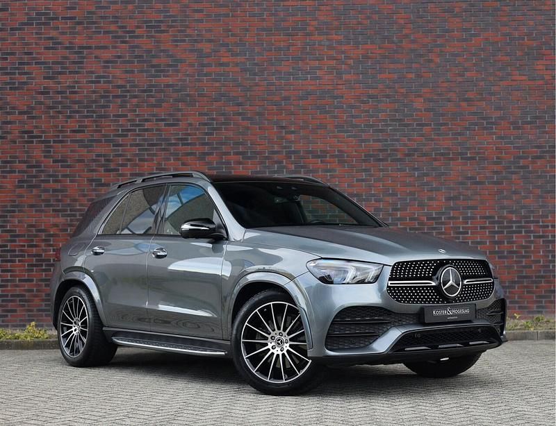 Grijs (metallic) Gebruikt 2023 Mercedes GLE350 SUV | € 69.950 (Eerlijke prijs) - Afbeelding 1/4