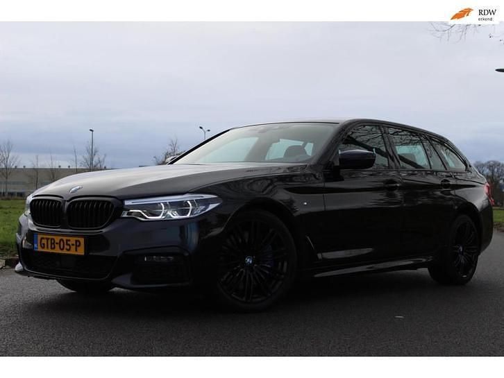 Zwart Gebruikt 2019 BMW 320 Executive Stationwagen | € 16.745 - Afbeelding 1/4