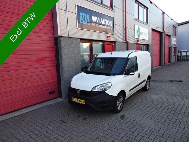 Wit Gebruikt 2015 Fiat Doblò MPV | € 4.750 (Eerlijke prijs) - Afbeelding 1/4