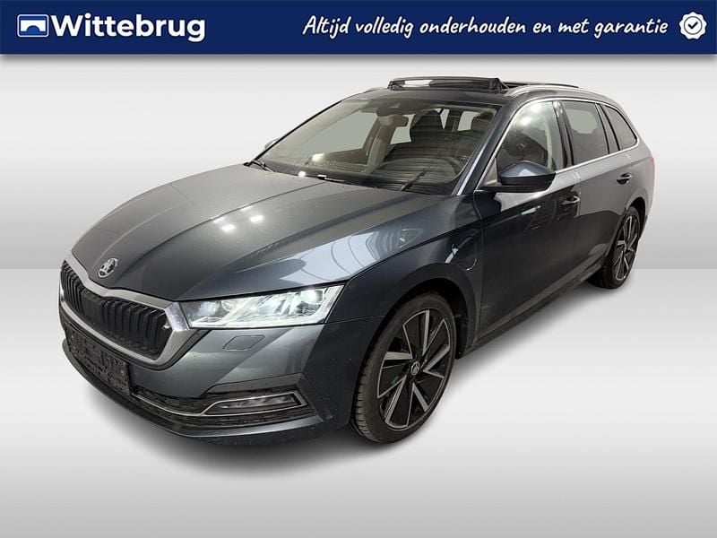 Grijs Gebruikt 2021 Skoda Octavia Style Stationwagen | € 21.950 (Eerlijke prijs) - Afbeelding 1/2