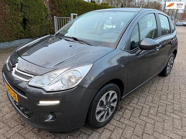 Grijs (metallic) Occasion 2016 Citroën C3 Attraction Hatchback | € 5.950 (Eerlijke prijs) - Afbeelding 1/4