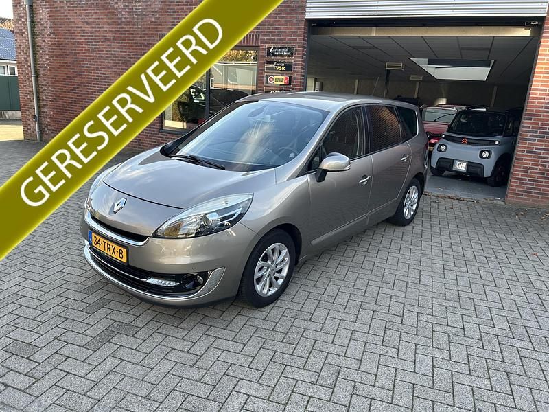 Beige Gebruikt 2012 Renault Grand Scénic III Expression MPV | € 9.250 (Duur) - Afbeelding 1/4