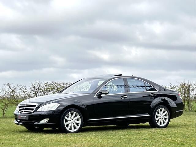 Zwart Gebruikt 2007 Mercedes S500 Prestige Sedan | € 32.950 - Afbeelding 1/4