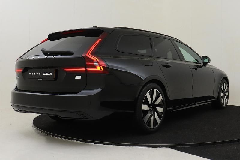 Occasion Volvo V90 Ultra 350 PK (257 kW) 2025 Zwart Stationwagen