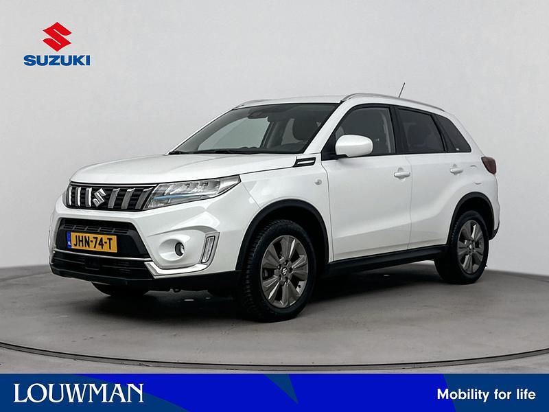 Licht wit Occasion 2024 Suzuki Vitara Comfort SUV | € 25.200 (Eerlijke prijs) - Afbeelding 1/3