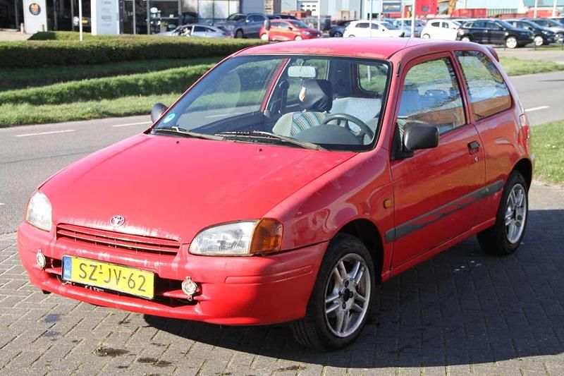 Occasion Toyota Starlet 75 PK (55 kW) 1998 Rood Hatchback