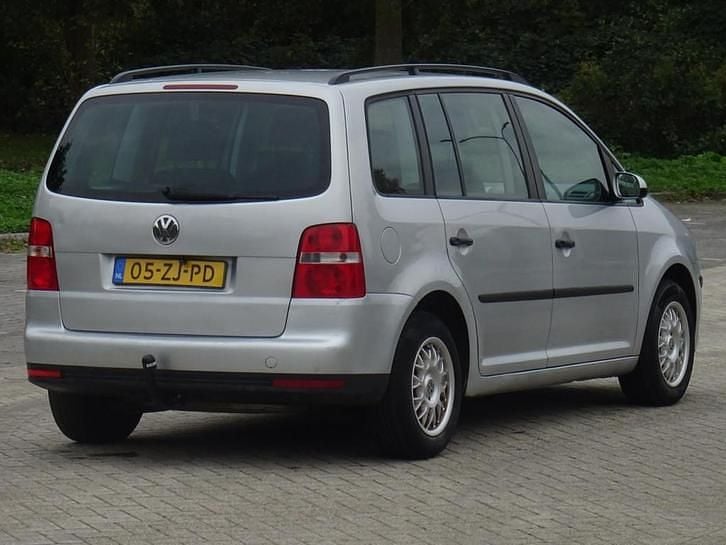 Occasion VW Touran 140 PK (102 kW) 2008 Grijs MPV