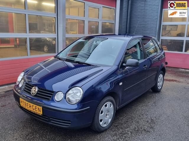Blauw Gebruikt 2002 VW Polo Hatchback | € 2.750 (Duur) - Afbeelding 1/4