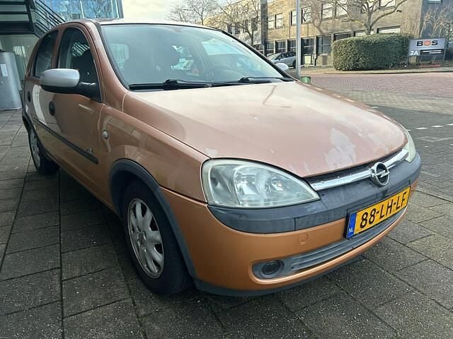 Occasion Opel Corsa Njoy 75 PK (55 kW) 2003 Geel Hatchback