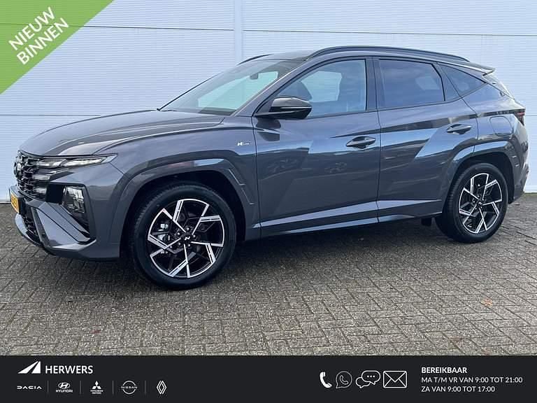 Grijs Nieuw 2026 Hyundai Tucson Edition SUV | € 44.835 - Afbeelding 1/4