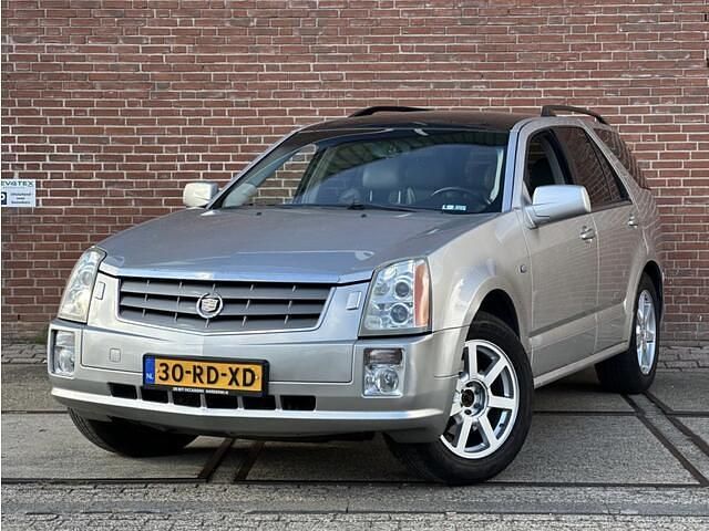 Grijs Gebruikt 2005 Cadillac SRX SUV | € 5.950 - Afbeelding 1/4