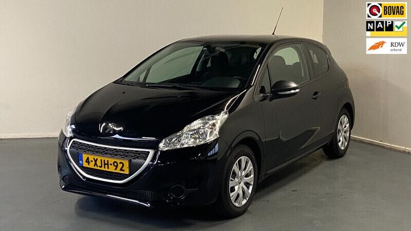 Zwart Gebruikt 2014 Peugeot 208 Access Hatchback | € 6.345 - Afbeelding 1/4
