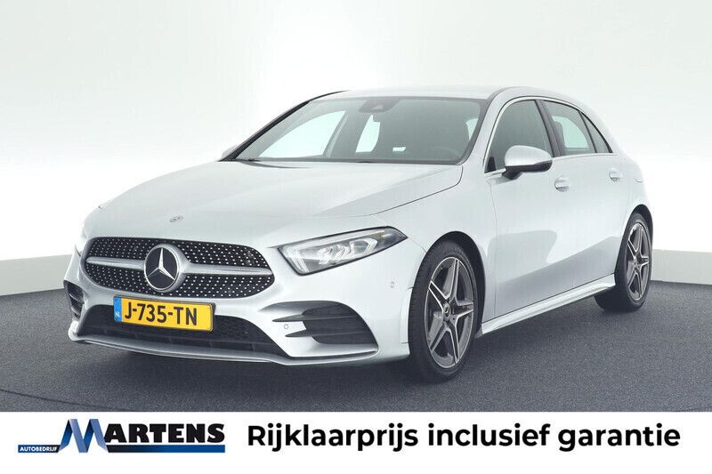 Grijs Gebruikt 2020 Mercedes A180 Business Hatchback | € 24.949 (Goede deal) - Afbeelding 1/4