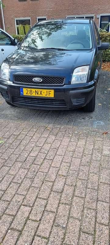 Blauw Gebruikt 2004 Ford Fusion Celebration MPV | € 850 (Super prijs) - Afbeelding 1/3