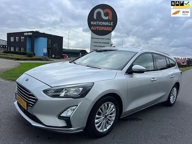 Grijs Gebruikt 2020 Ford Focus Titanium X Stationwagen | € 7.500 (Goede deal) - Afbeelding 1/4