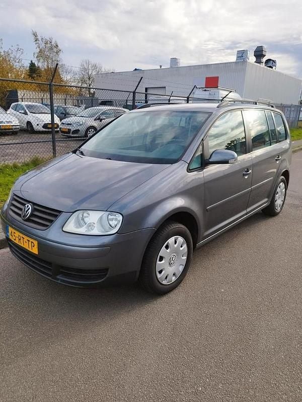 Gebruikt 2005 VW Touran MPV | € 1.950 (Eerlijke prijs) - Afbeelding 1/4