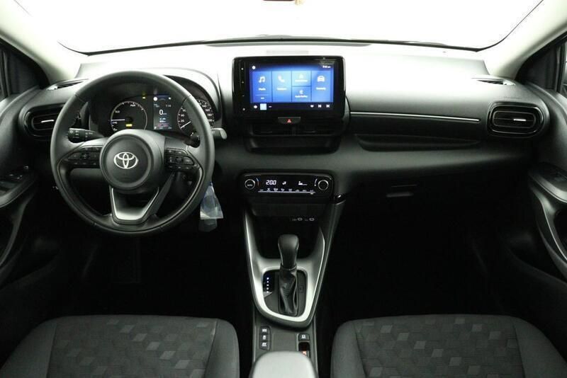 Occasion Toyota Yaris Hybrid Active 116 PK (85 kW) 2025 Grijs Hatchback