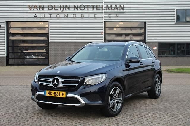 Blauw Occasion 2017 Mercedes GLC250 Ambition SUV | € 29.950 (Iets duurder) - Afbeelding 1/4
