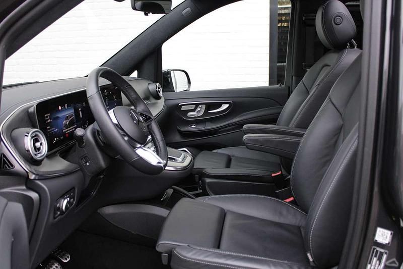Occasion Mercedes V300 Exclusive 241 PK (177 kW) 2025 Grijs MPV