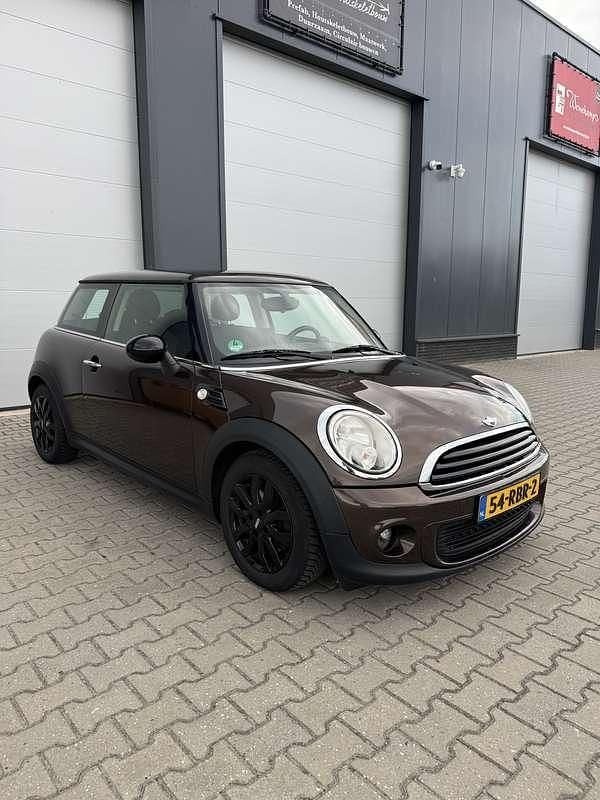 Bruin Gebruikt 2011 Mini ONE Business Hatchback | € 4.750 (Eerlijke prijs) - Afbeelding 1/4