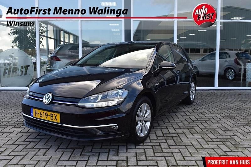 Zwart Gebruikt 2020 VW Golf VII Comfortline Hatchback | € 14.999 (Super prijs) - Afbeelding 1/4