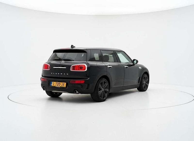 Occasion Mini Cooper S Clubman Business 192 PK (141 kW) 2017 Zwart Stationwagen