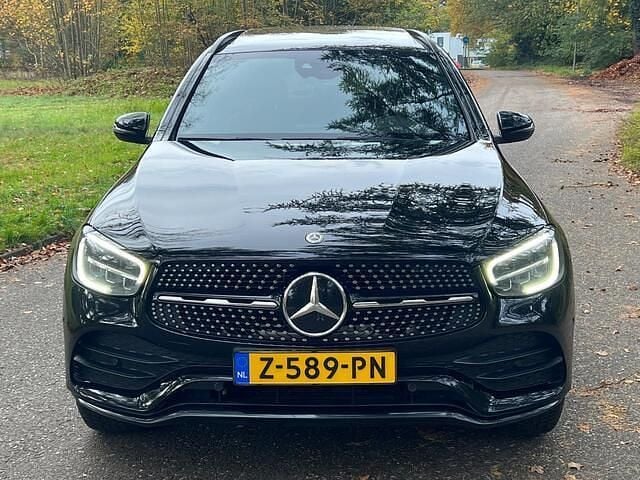 Occasion Mercedes GLC300 AMG line 258 PK (189 kW) 2019 Zwart SUV
