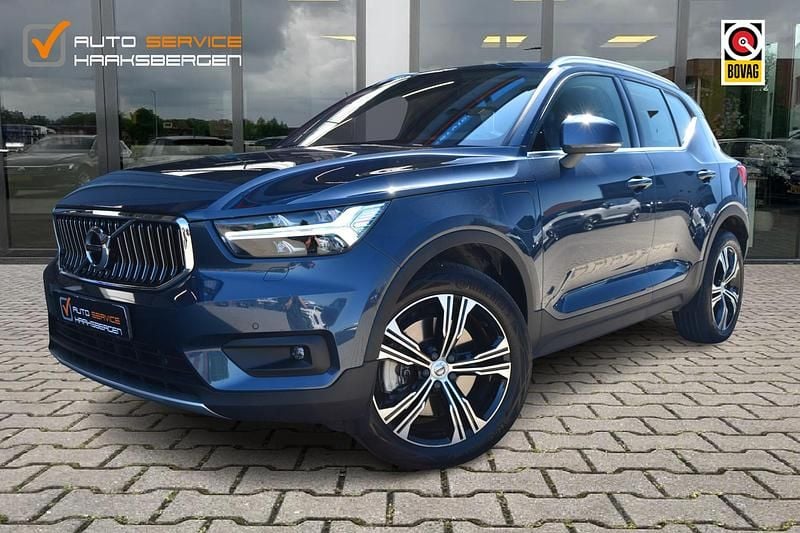 Blauw Gebruikt 2022 Volvo XC40 Inscription SUV | € 32.900 (Goede deal) - Afbeelding 1/4
