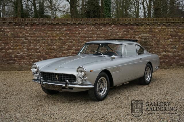 Zilver Gebruikt 1964 Ferrari 250 | € 395.000 - Afbeelding 1/4