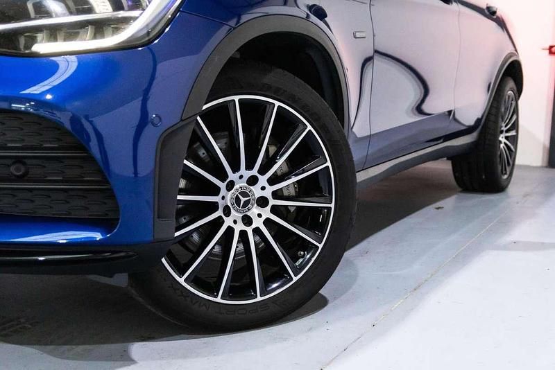 Occasion Mercedes GLC300e Premium Plus 320 PK (235 kW) 2020 Blauw Coupé