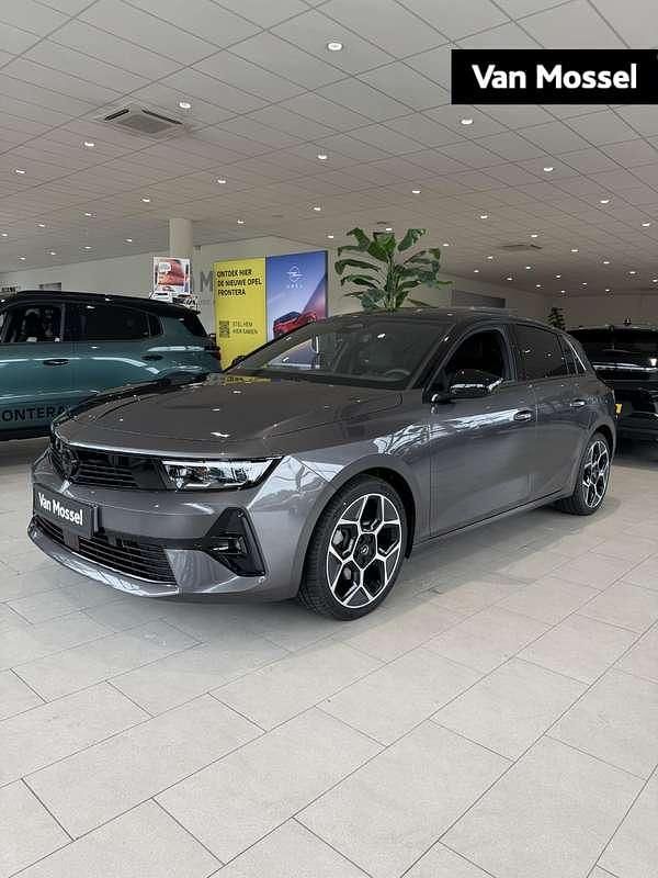 Grijs, metallic lak Nieuw 2025 Opel Astra Hatchback | € 40.645 (Eerlijke prijs) - Afbeelding 1/4