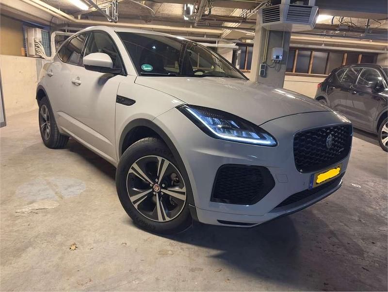 Gebruikt 2022 Jaguar E-Pace R-Dynamic SUV | € 41.950 - Afbeelding 1/4