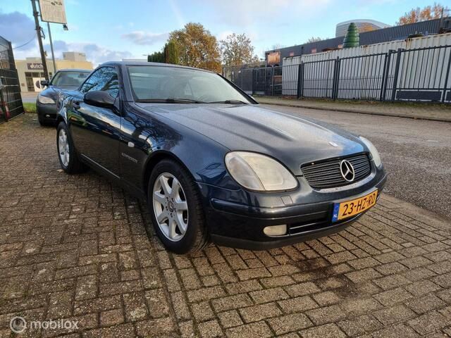 Zwart Gebruikt 1997 Mercedes SLK230 Cabriolet | € 3.950 (Iets duurder) - Afbeelding 1/4