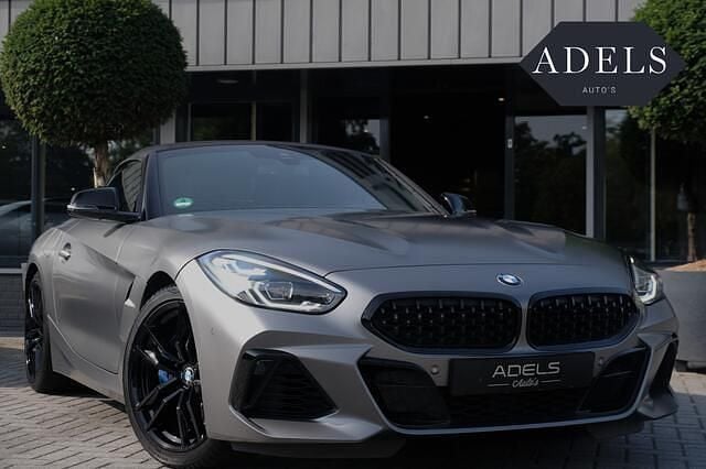 Grijs Gebruikt 2020 BMW Z4 Executive Cabriolet | € 53.895 (Eerlijke prijs) - Afbeelding 1/4
