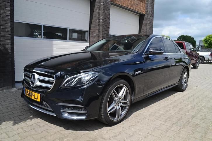 Gebruikt 2018 Mercedes 350 AMG line | € 22.900 (Goede deal) - Afbeelding 1/4