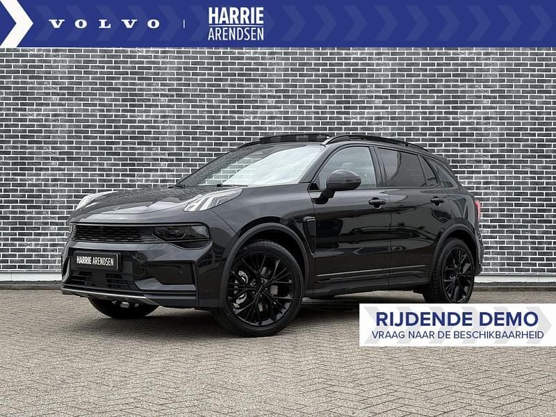 Zwart Gebruikt 2025 Lynk & Co 01 SUV | € 44.694 - Afbeelding 1/4