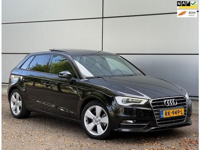 Zwart Gebruikt 2013 Audi A3 Sportback S-Line Hatchback | € 8.950 (Super prijs) - Afbeelding 1/4