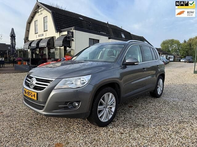 Grijs Gebruikt 2011 VW Tiguan Sport SUV | € 3.950 (Super prijs) - Afbeelding 1/4