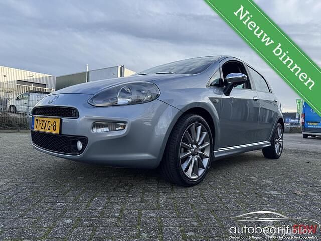 Grijs Gebruikt 2013 Fiat Punto Evo Sport Hatchback | € 4.790 (Eerlijke prijs) - Afbeelding 1/4