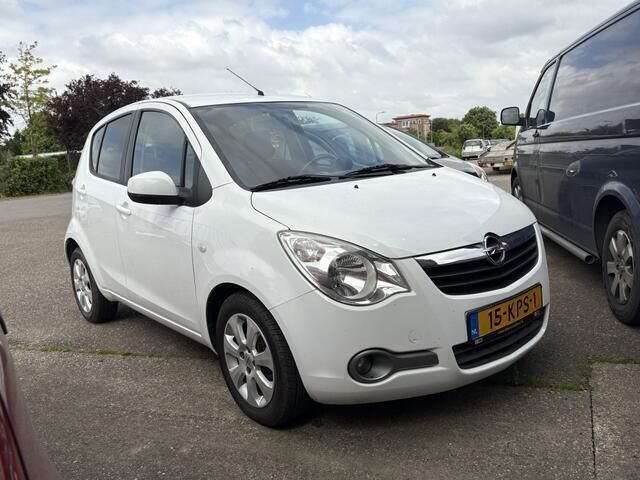 Wit Gebruikt 2010 Opel Agila Edition Hatchback | € 3.735 (Eerlijke prijs) - Afbeelding 1/4