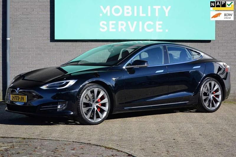 Zwart Gebruikt 2020 Tesla Model S Performance Hatchback | € 39.964 (Eerlijke prijs) - Afbeelding 1/4