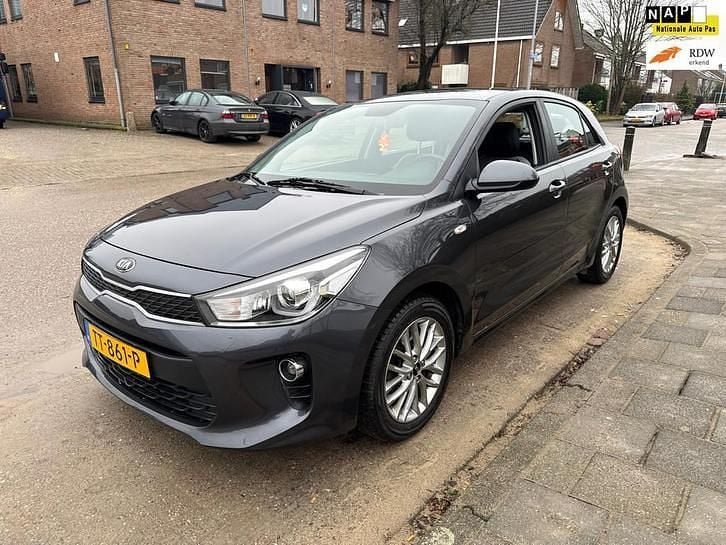 Occasion Kia Rio 101 PK (74 kW) 2018 Grijs Hatchback