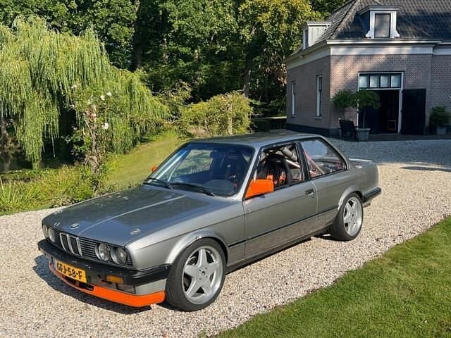 Grijs Gebruikt 1987 BMW 325 | € 12.450 - Afbeelding 1/4