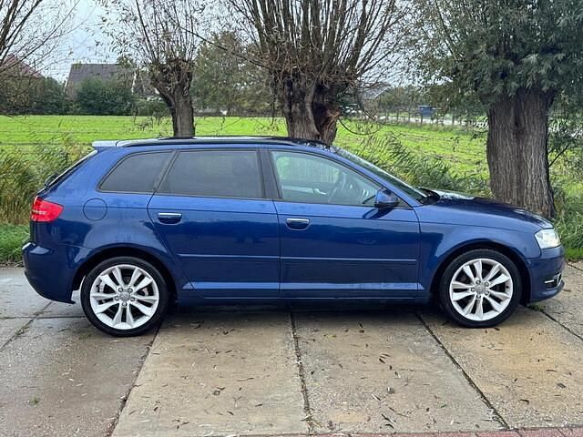 Blauw Gebruikt 2011 Audi A3 Sportback S-Line Hatchback | € 6.990 (Eerlijke prijs) - Afbeelding 1/3
