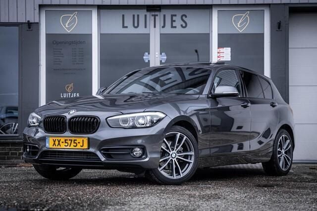 Grijs Gebruikt 2019 BMW 118 Executive Hatchback | € 19.900 (Super prijs) - Afbeelding 1/4