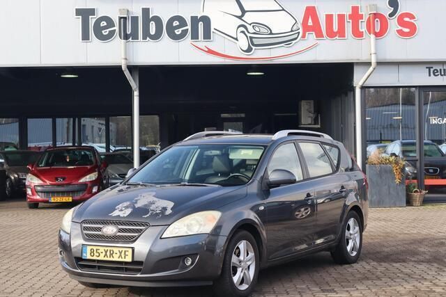 Grijs, metallic lak Gebruikt 2007 Kia Ceed Stationwagen | € 3.495 (Eerlijke prijs) - Afbeelding 1/4