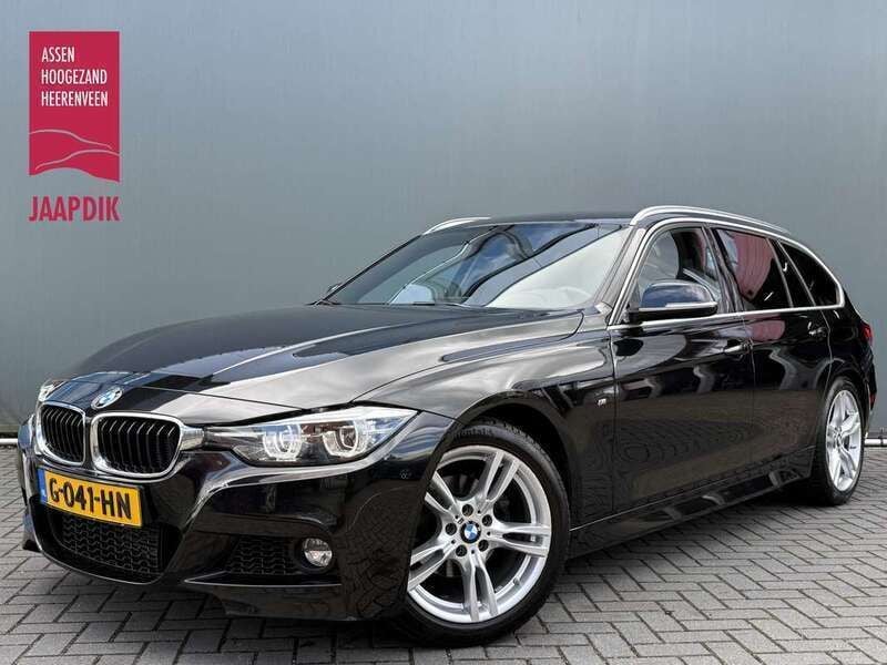 Zwart Gebruikt 2019 BMW 318 Sport Line Stationwagen | € 18.444 (Eerlijke prijs) - Afbeelding 1/3