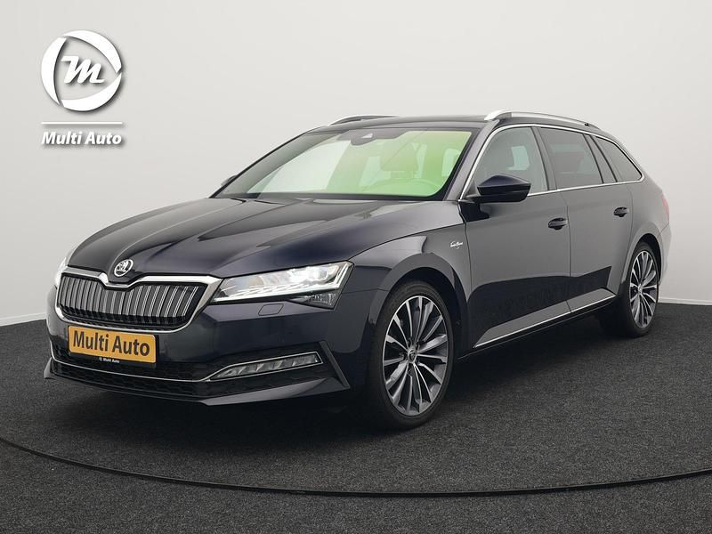 Zwart Gebruikt 2021 Skoda Superb Business Line Stationwagen | € 24.820 (Eerlijke prijs) - Afbeelding 1/4