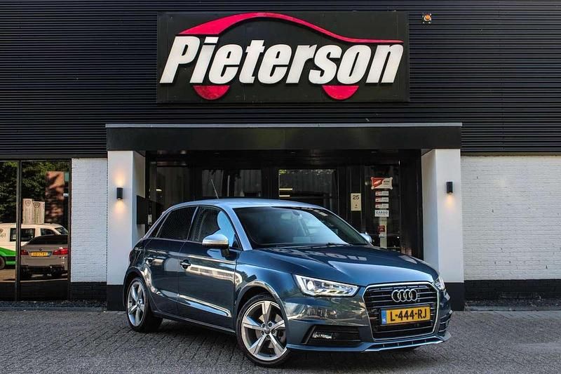 Blauw Gebruikt 2016 Audi A1 Sportback S-Line Hatchback | € 14.490 (Eerlijke prijs) - Afbeelding 1/4